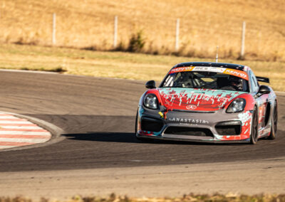 Klino Car Center sustine ToMa Racing la prima cursa de anturanta de 12 ore din Romania s0003